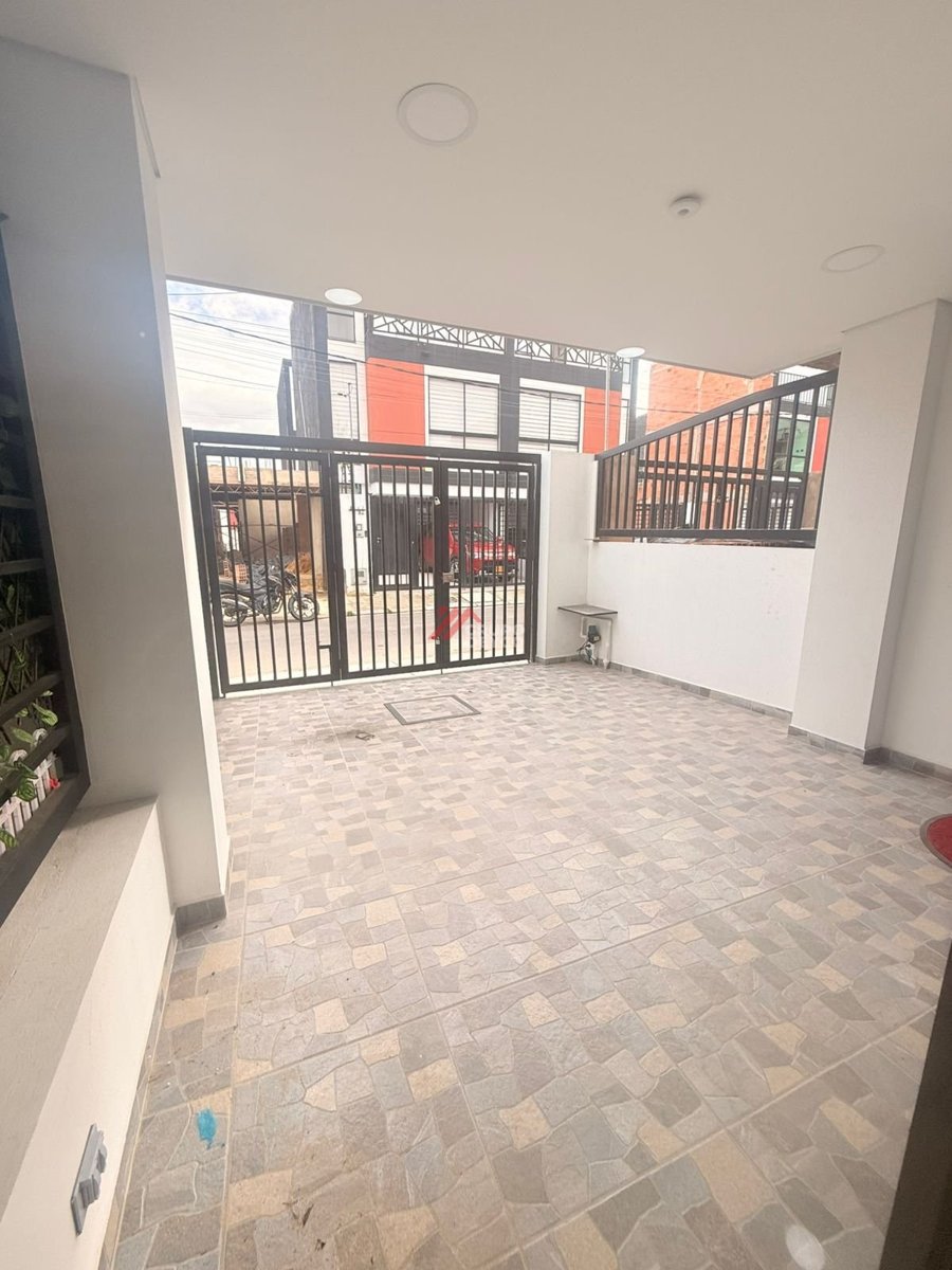 Casa en Venta Totalmente Terminada - Cota, foto 1