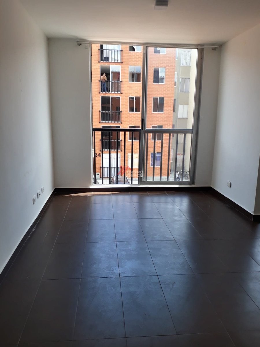 Apartamento en venta — Conjunto Algarrobo, Ibagué, foto 1