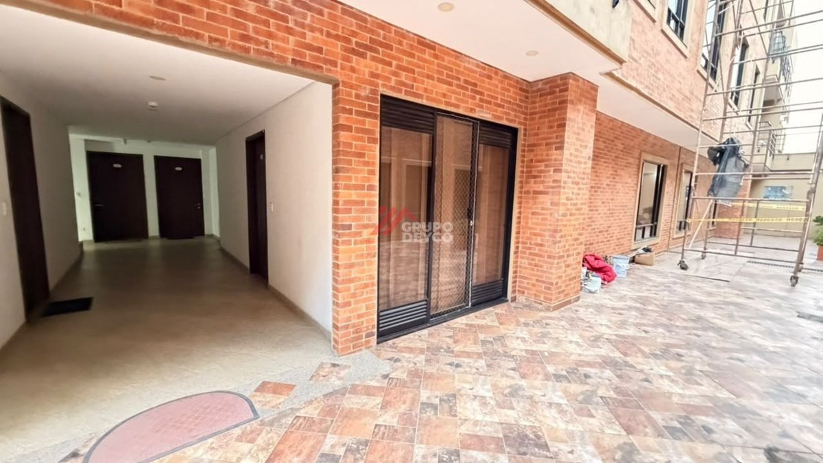 Apartamento en arriendo en Cota, primer piso con ascensor y 2 parqueaderos, foto 1